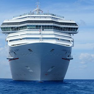 cruise-ship-holidays-cruise-vacation-68737.jpeg
